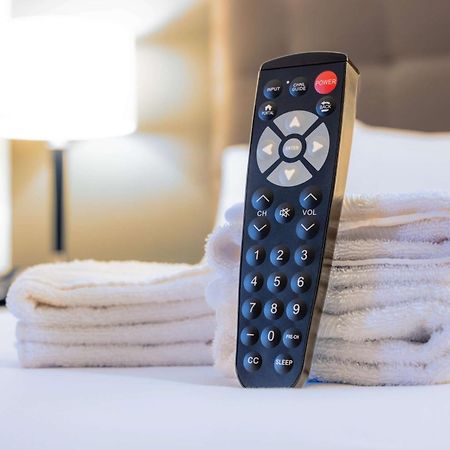 Drury Inn & Suites St. Louis Brentwood Bagian luar foto