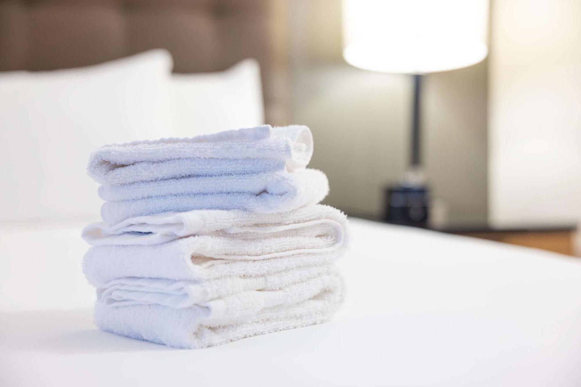 Drury Inn & Suites St. Louis Brentwood Bagian luar foto