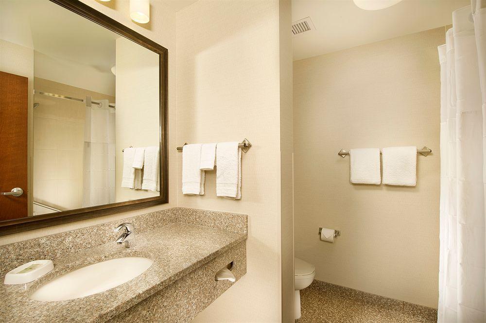 Drury Inn & Suites St. Louis Brentwood Bagian luar foto